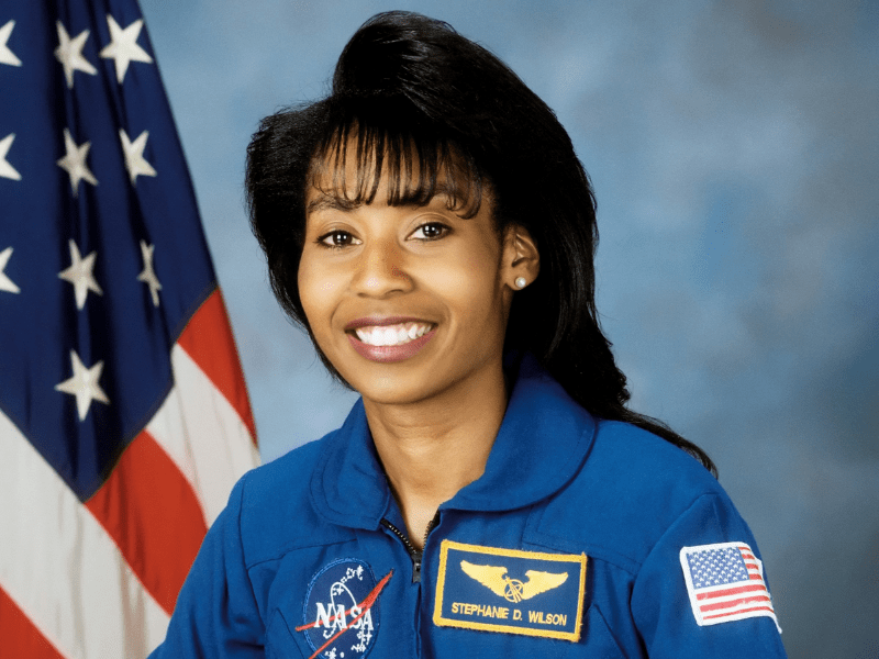 Texas engineering alumnus Stephanie Wilson in Nasa uniform