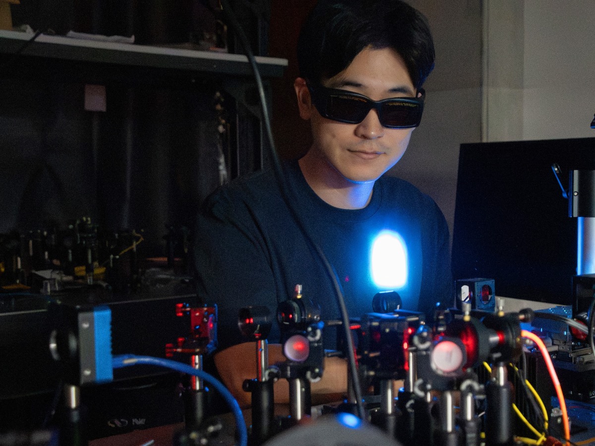 Texas Engineering student Jeongsoo Kim in a lab